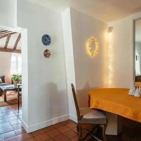 Charming Located In The Heart Of Appartamento *