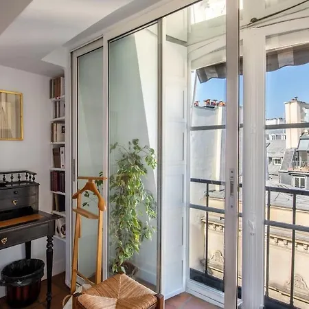 Appartamento Charming Located In The Heart Of
